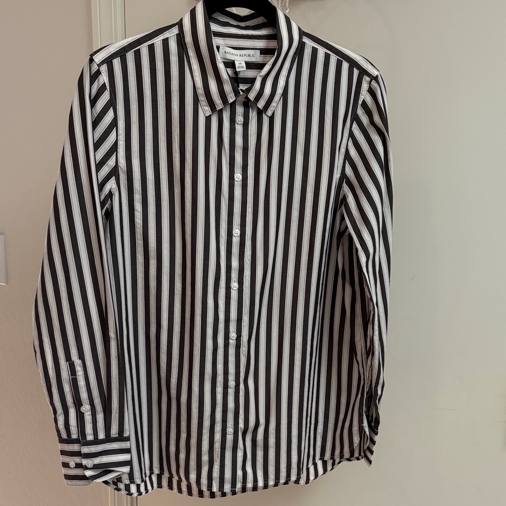 Banana Republic The Everyday Shirt NWT